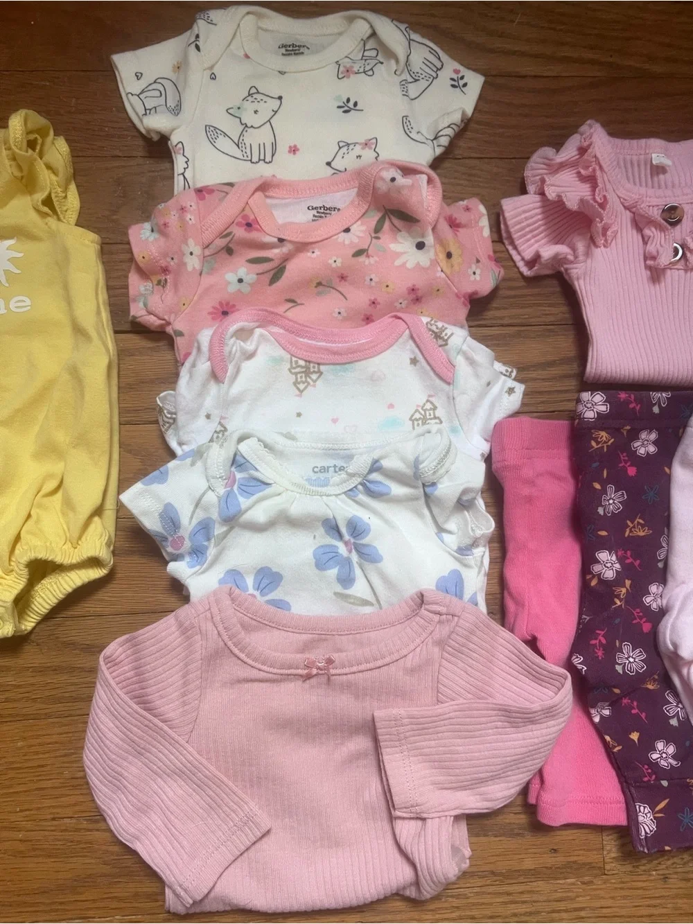 Baby Girl Assorted bundles Onesies, pants and romper Carters, Gerber, cat jack